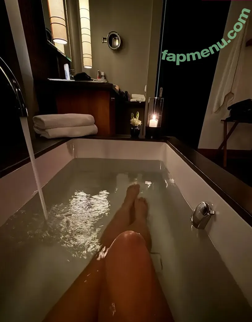 Neha Sharma nude photo #0128 (nehasharmaofficial)