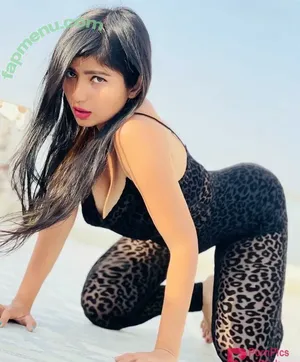 Neha Singh / neha_singh9902 / nehasingh9902 nude photo #0091