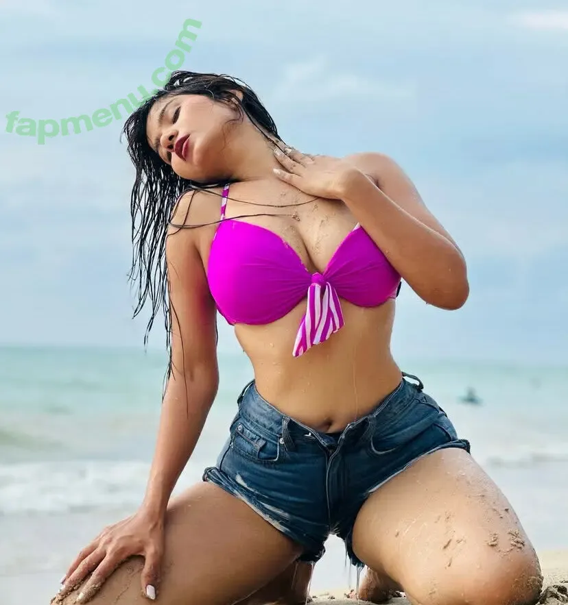 Neha Singh nude photo #0096 (neha_singh9902 / nehasingh9902)