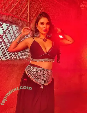 Nehhaa Malik / Neha Malik / freakymeek500 / nehamalik335 nude photo #0297