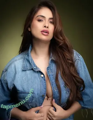 Nehhaa Malik / Neha Malik / freakymeek500 / nehamalik335 nude photo #0369