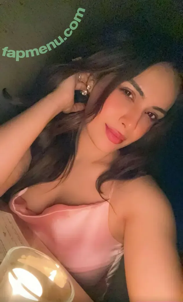 Nehhaa Malik nude photo #0013 (Neha Malik / freakymeek500 / nehamalik335)