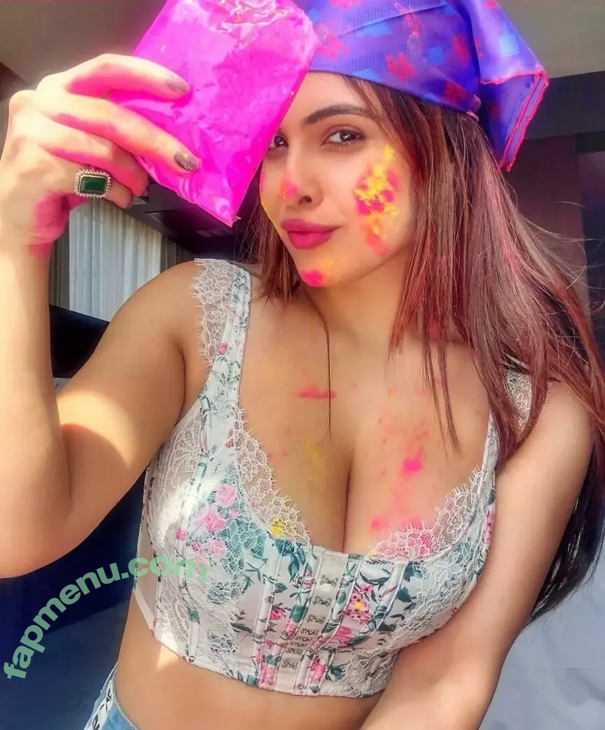 Nehhaa Malik nude photo #0096 (Neha Malik / freakymeek500 / nehamalik335)