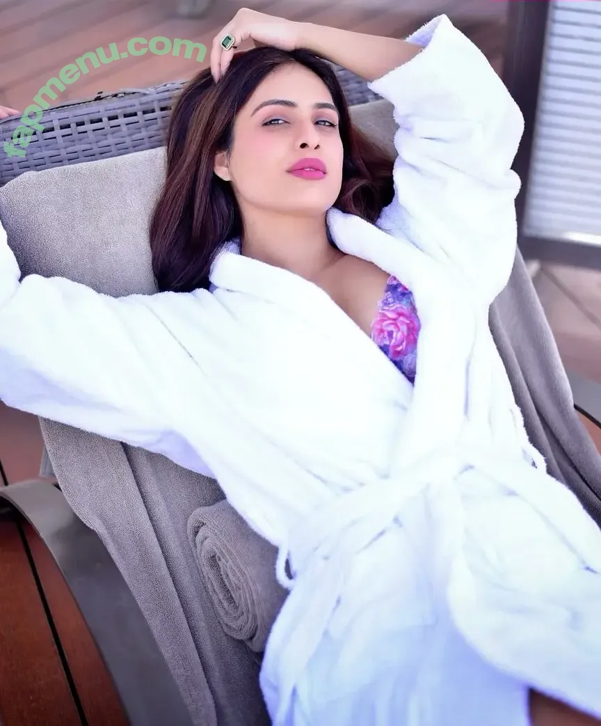 Nehhaa Malik nude photo #0109 (Neha Malik / freakymeek500 / nehamalik335)