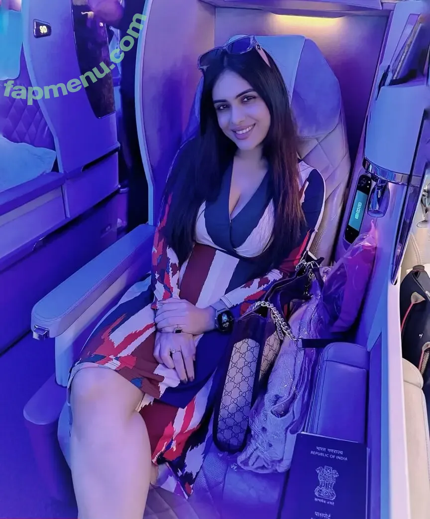Nehhaa Malik nude photo #0119 (Neha Malik / freakymeek500 / nehamalik335)