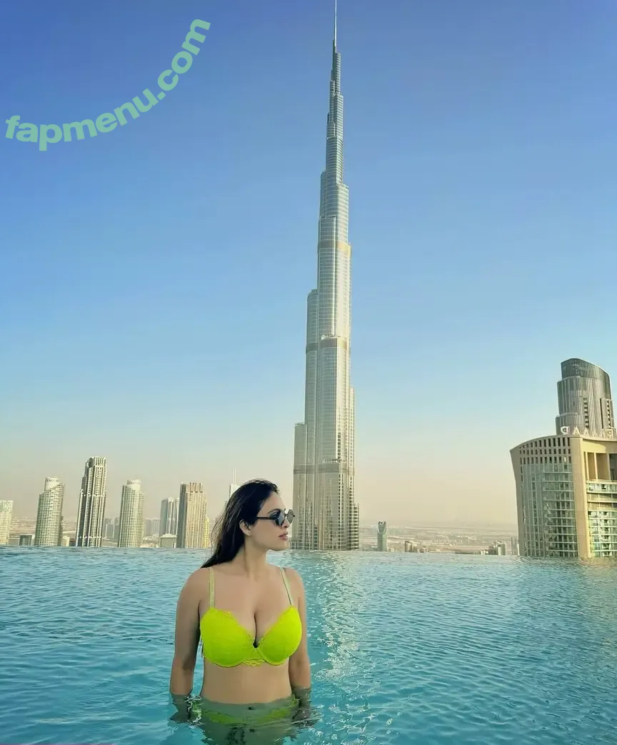 Nehhaa Malik nude photo #0125 (Neha Malik / freakymeek500 / nehamalik335)