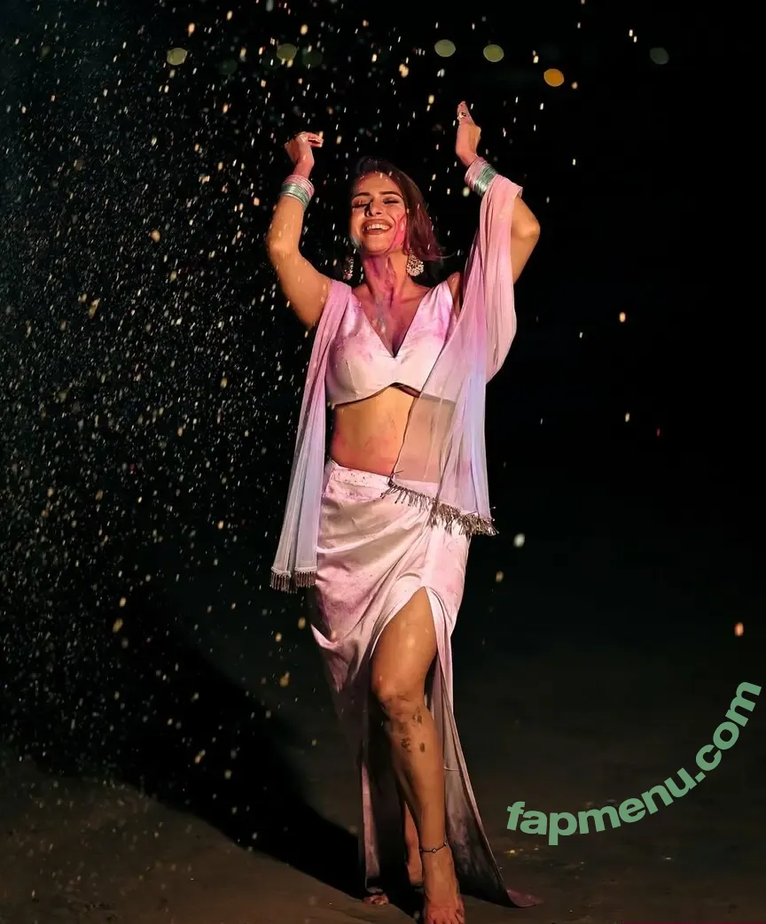 Nehhaa Malik nude photo #0162 (Neha Malik / freakymeek500 / nehamalik335)