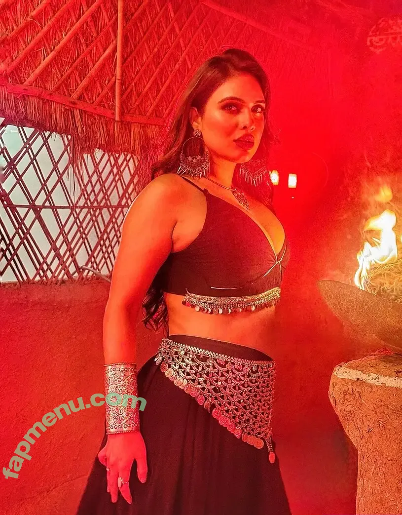 Nehhaa Malik nude photo #0298 (Neha Malik / freakymeek500 / nehamalik335)