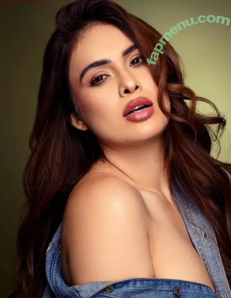 Nehhaa Malik nude photo #0368 (Neha Malik / freakymeek500 / nehamalik335)