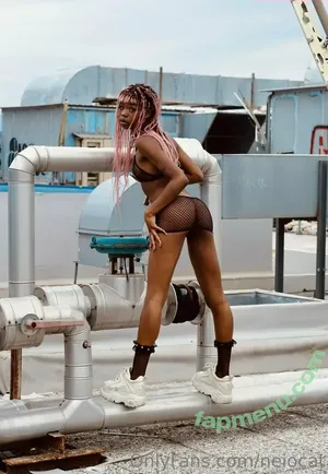  nude photo #0001