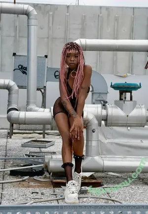  nude photo #0003