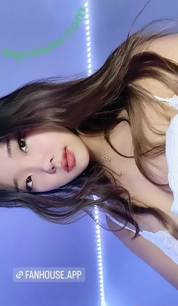nekogir1 nude photo #0054 (Gracesongx / goodgirl1 / nek0gir1 / nekogir11)