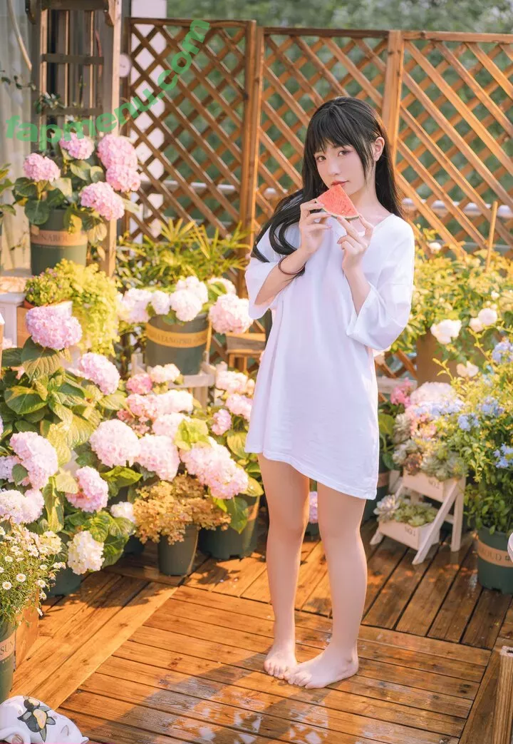 nekokoyoshi nude photo #1900 (kumicho_cat / nekososto / 喵小吉 / 爆机少女 喵小吉)