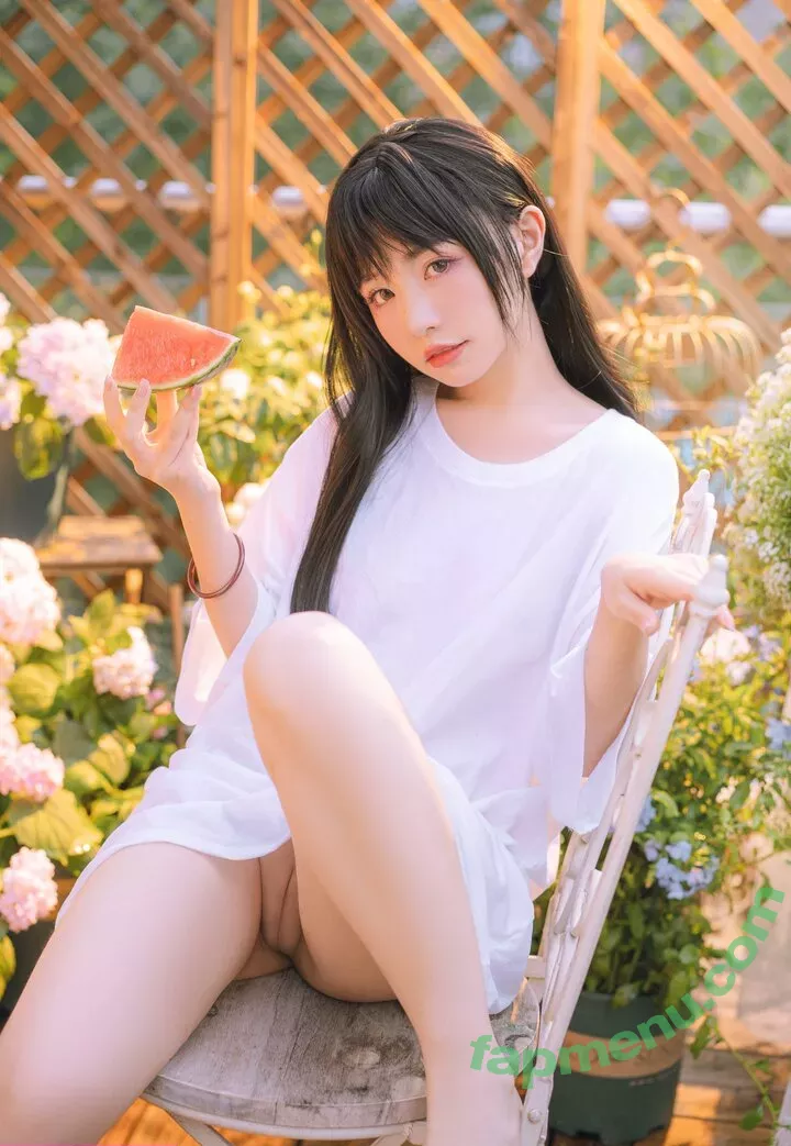 nekokoyoshi nude photo #1901 (kumicho_cat / nekososto / 喵小吉 / 爆机少女 喵小吉)
