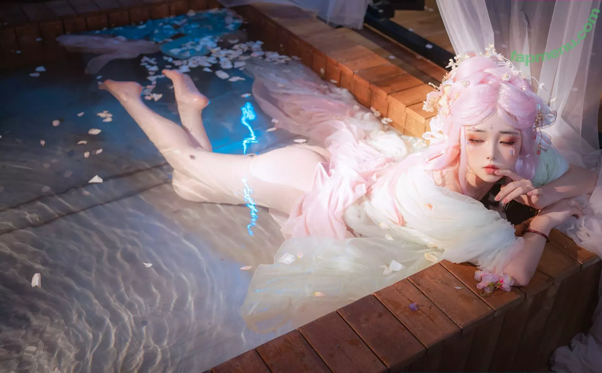 nekokoyoshi nude photo #2433 (kumicho_cat / 喵小吉 / 爆机少女 喵小吉)