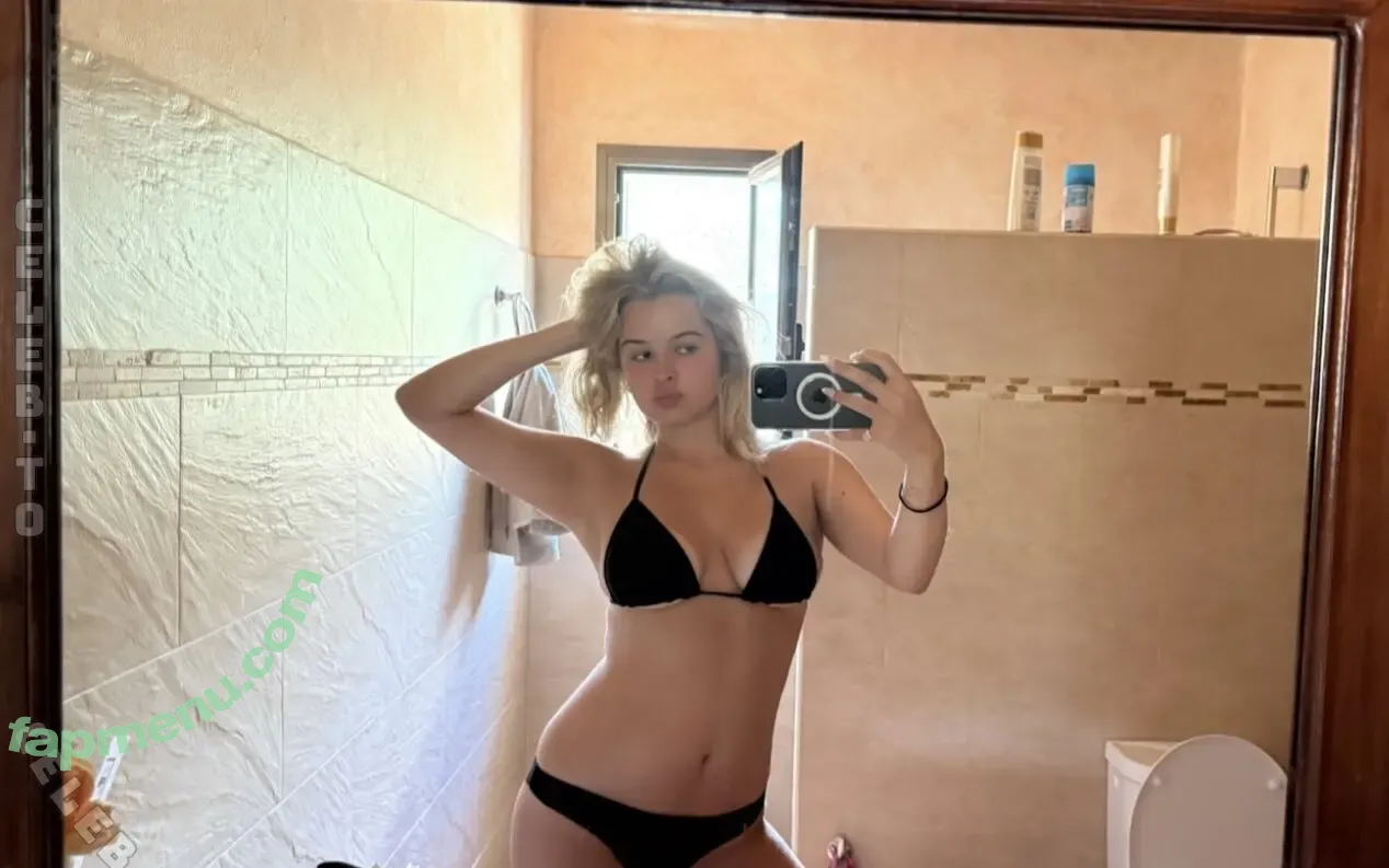 Nele Ludowig nude photo #0025 (nelelud)