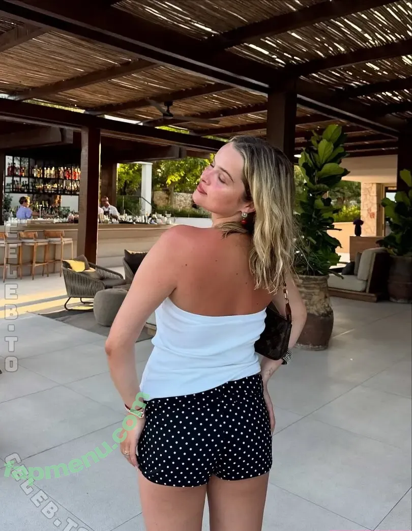 Nele Ludowig nude photo #0028 (nelelud)