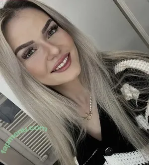 Nele_mbt nude photo #0002