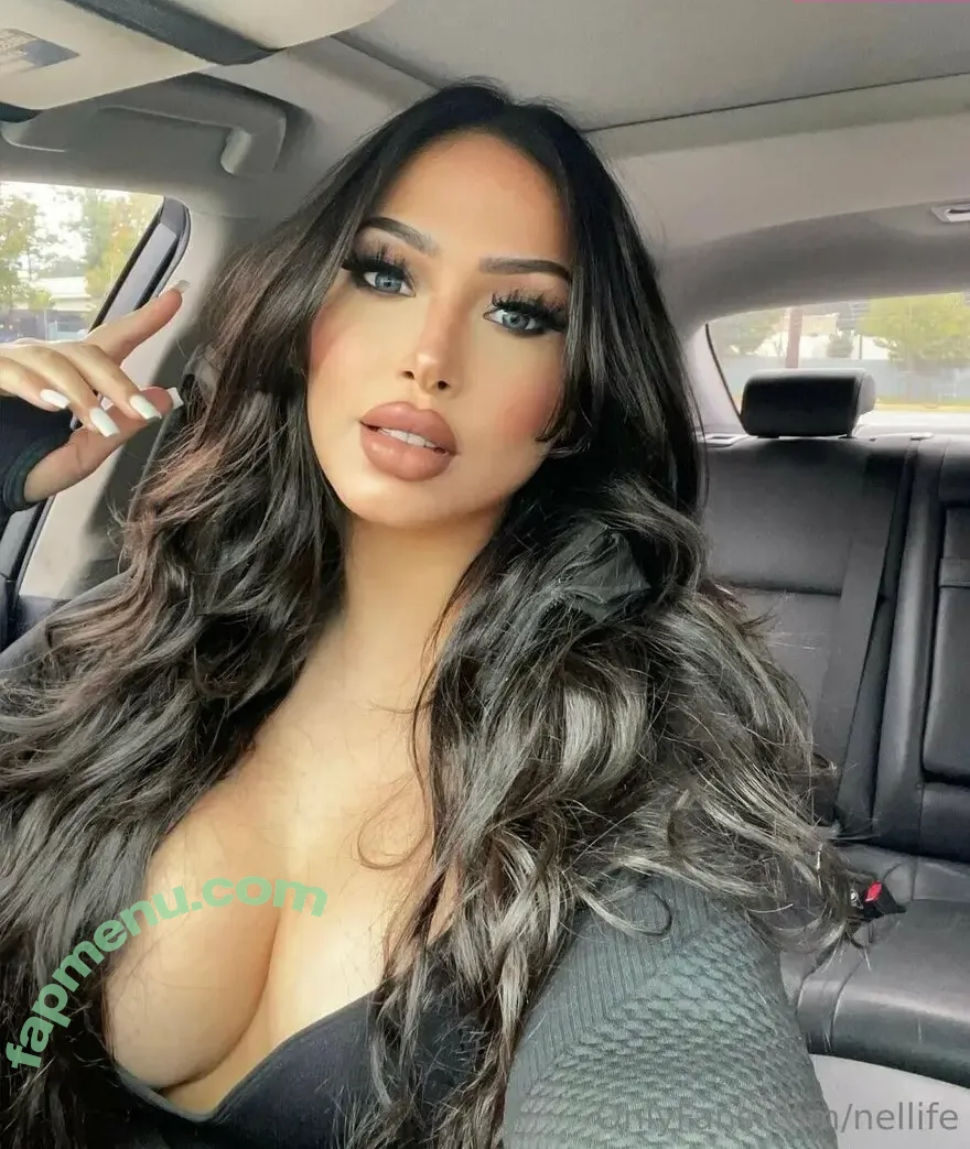 nellife nude photo #0006 (itsnellife)