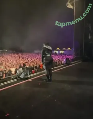 Nelly Furtado / juicyunknown / nellyfurtado nude photo #0678