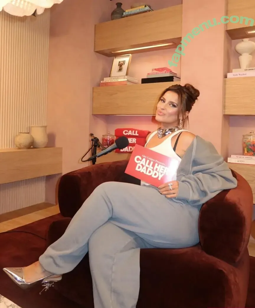 Nelly Furtado nude photo #0691 (juicyunknown / nellyfurtado)