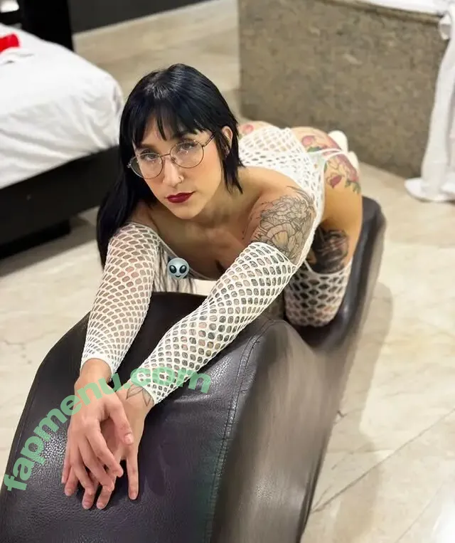 neme_sis325 nude photo #0003 (Marcela Arambulo)