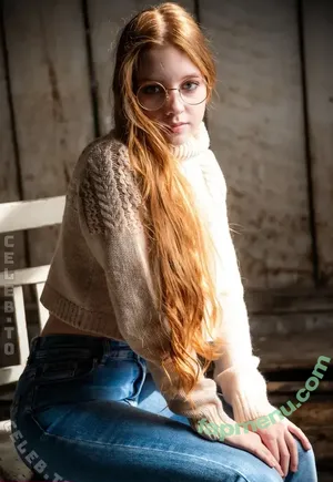 Nemezi.s aka rebekadurkia / rebekadurkia / sedcards nude photo #0019