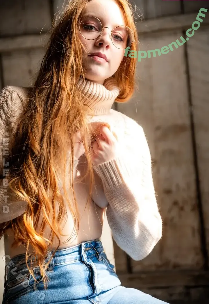 Nemezi.s aka rebekadurkia nude photo #0021 (rebekadurkia / sedcards)