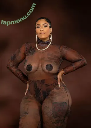 Nenefallz / Ny_red / neneleakes / nyemaexperience nude photo #0016