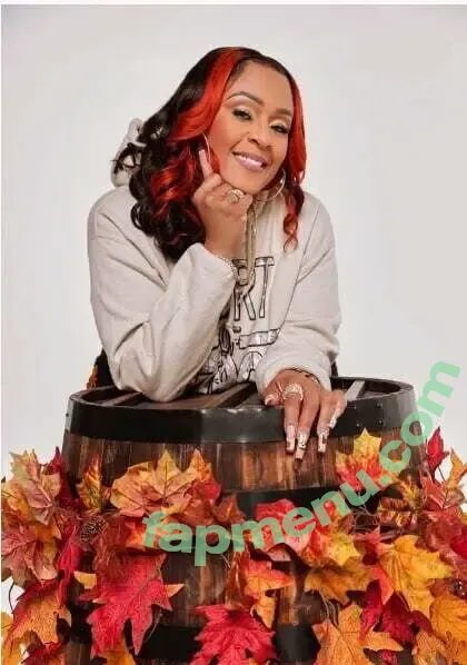 Nenefallz nude photo #0011 (Ny_red / neneleakes / nyemaexperience)