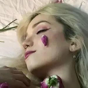 neoliberalhell / anadollz nude photo #0019