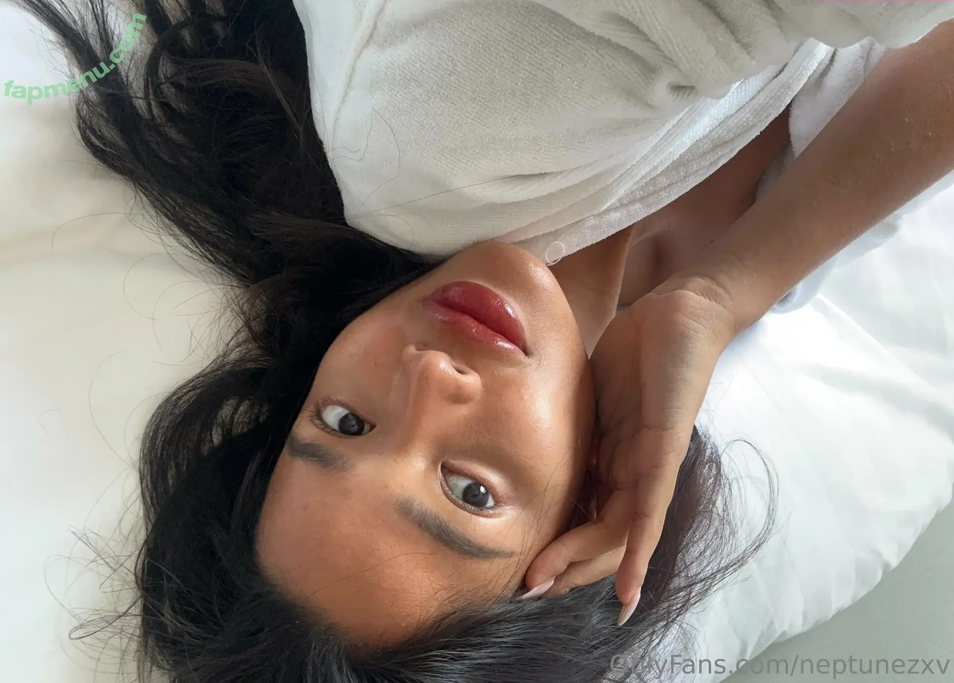 neptunezxv nude photo #0050 (neptunezxv)