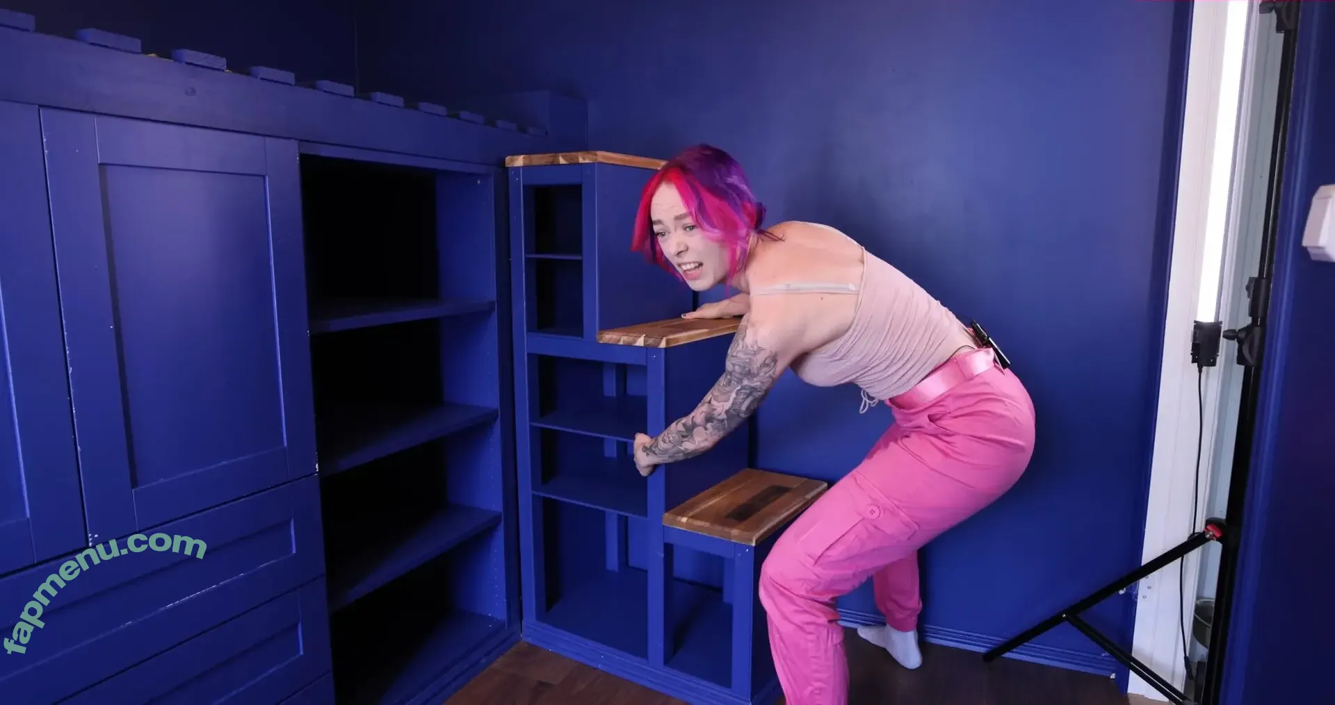 NerdForge nude photo #0125 (Martina / queenrubber / thenerdforge)