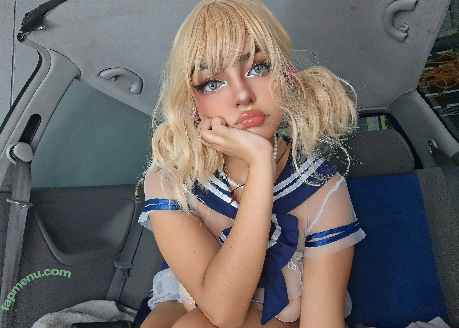 nerdyb nude photo #0012 (nerdyb)