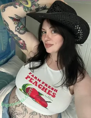 nerdydirtypeach / the_nerdy_peach nude photo #0028