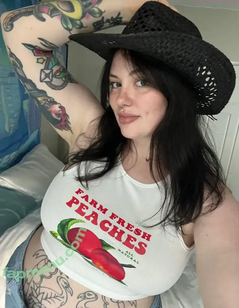 nerdydirtypeach nude photo #0028 (the_nerdy_peach)