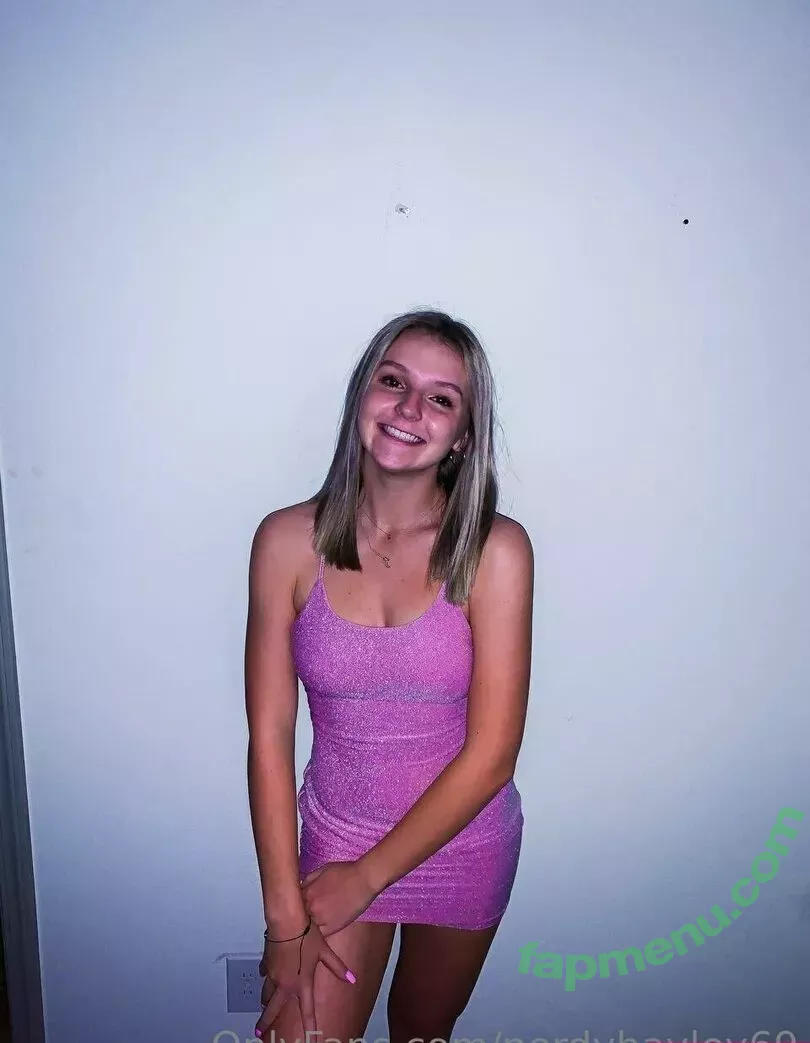 nerdyhayley69 nude photo #0032 (chaseelynnx)