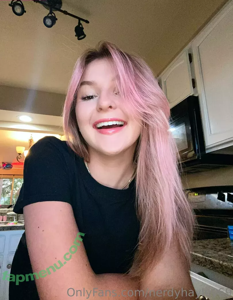 nerdyhayley69 nude photo #0041 (chaseelynnx)