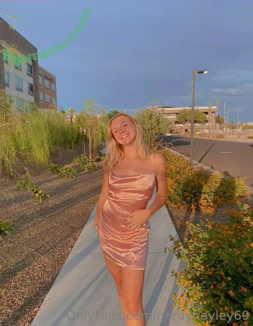 nerdyhayley69 nude photo #0061 (chaseelynnx)