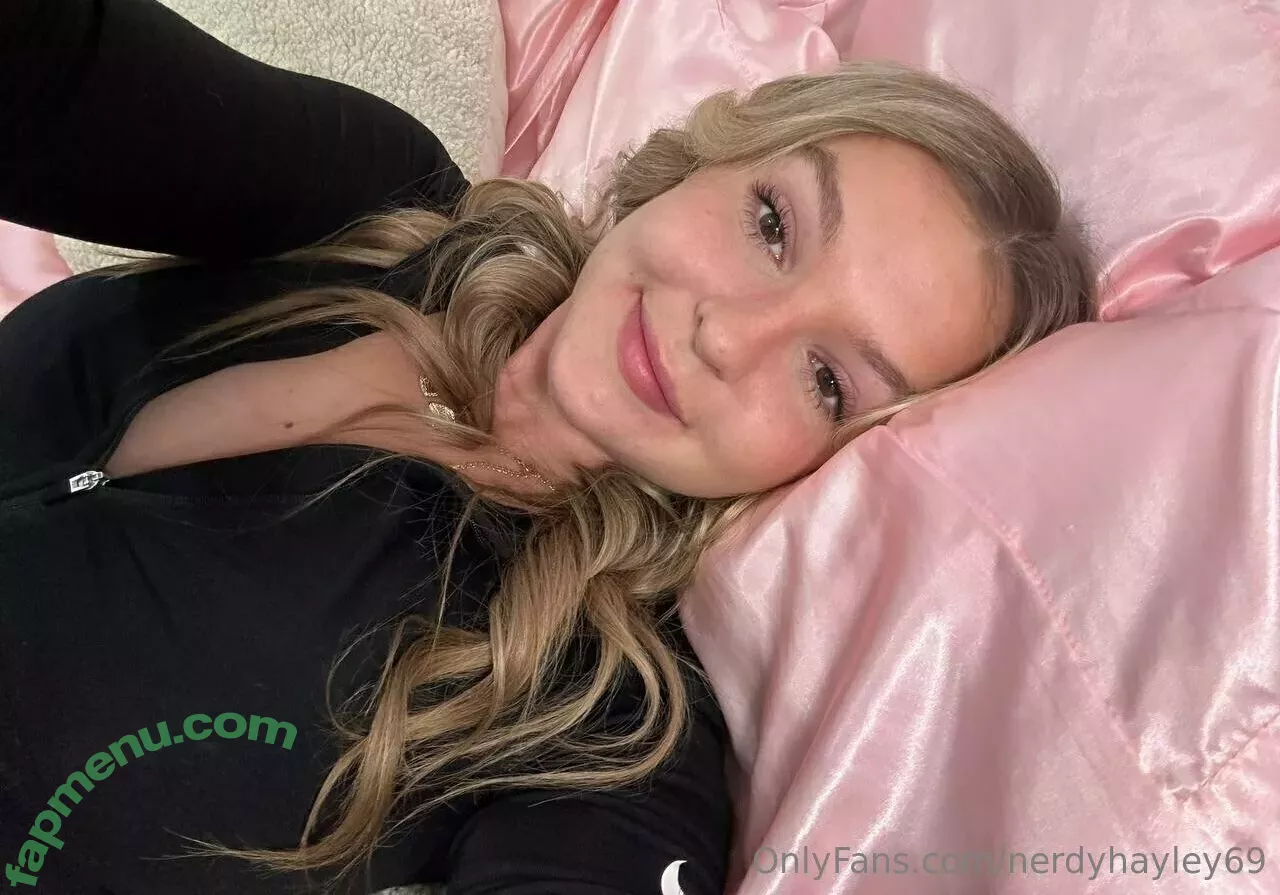 nerdyhayley69 nude photo #0075 (chaseelynnx)