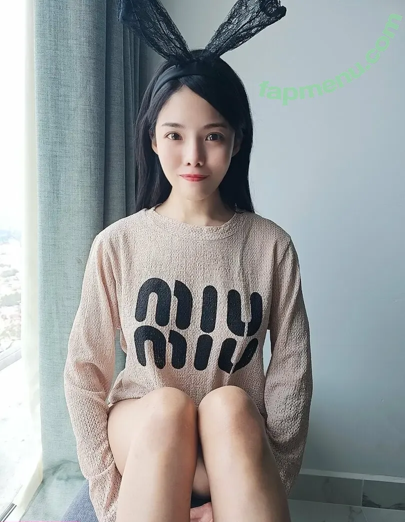 nerdyyumi nude photo #0096 (yumi_webtoon)