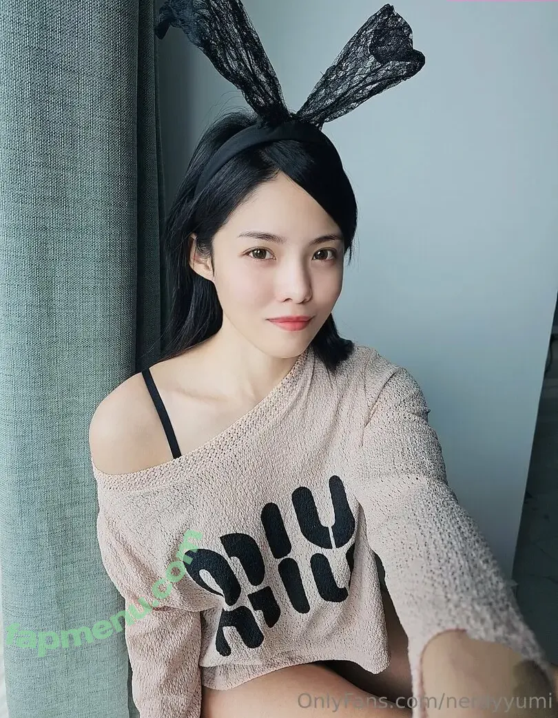 nerdyyumi nude photo #0161 (yumi_webtoon)