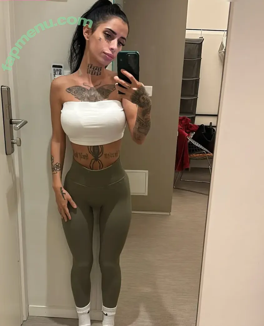 Neslihan Kundakci nude photo #0001 (neeeslihaannn)