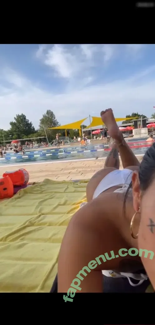 Neslihan Kundakci nude photo #0021 (neeeslihaannn)