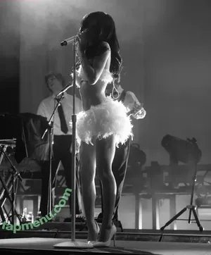 Nessa Barrett / nessabarrett nude photo #0508