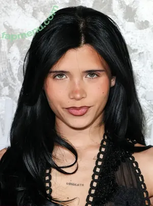 Nessa Barrett / moonologues / nessabarrett nude photo #0537