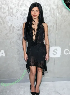 Nessa Barrett / moonologues / nessabarrett nude photo #0543