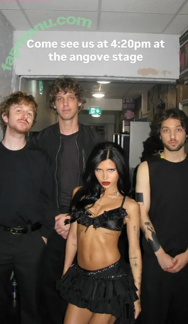 Nessa Barrett nude photo #0528 (nessabarrett)