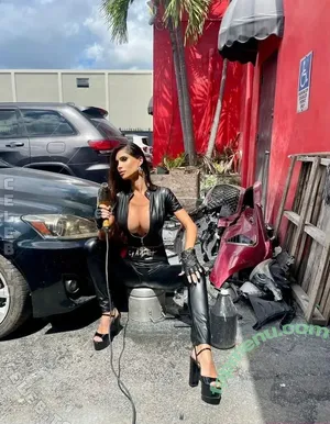 Nessa Devil / NessaDevil_88 / Nikolbxg / nessadevil_fanpage nude photo #0274