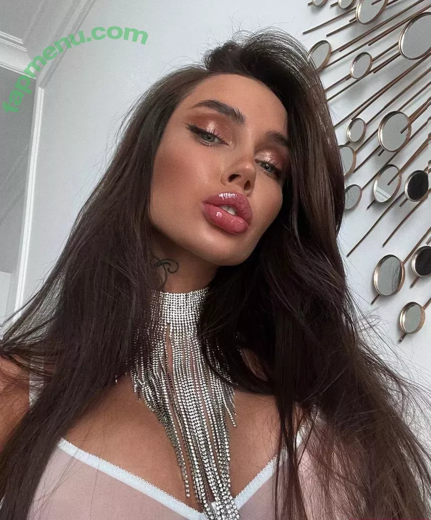 Nessa Orlova nude photo #0009 (nessaorlova / orlova_ness_life / rusmeganfox)